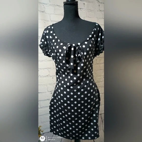 Polka Dot Puff Sleeve Dress - Picture 2 of 12
